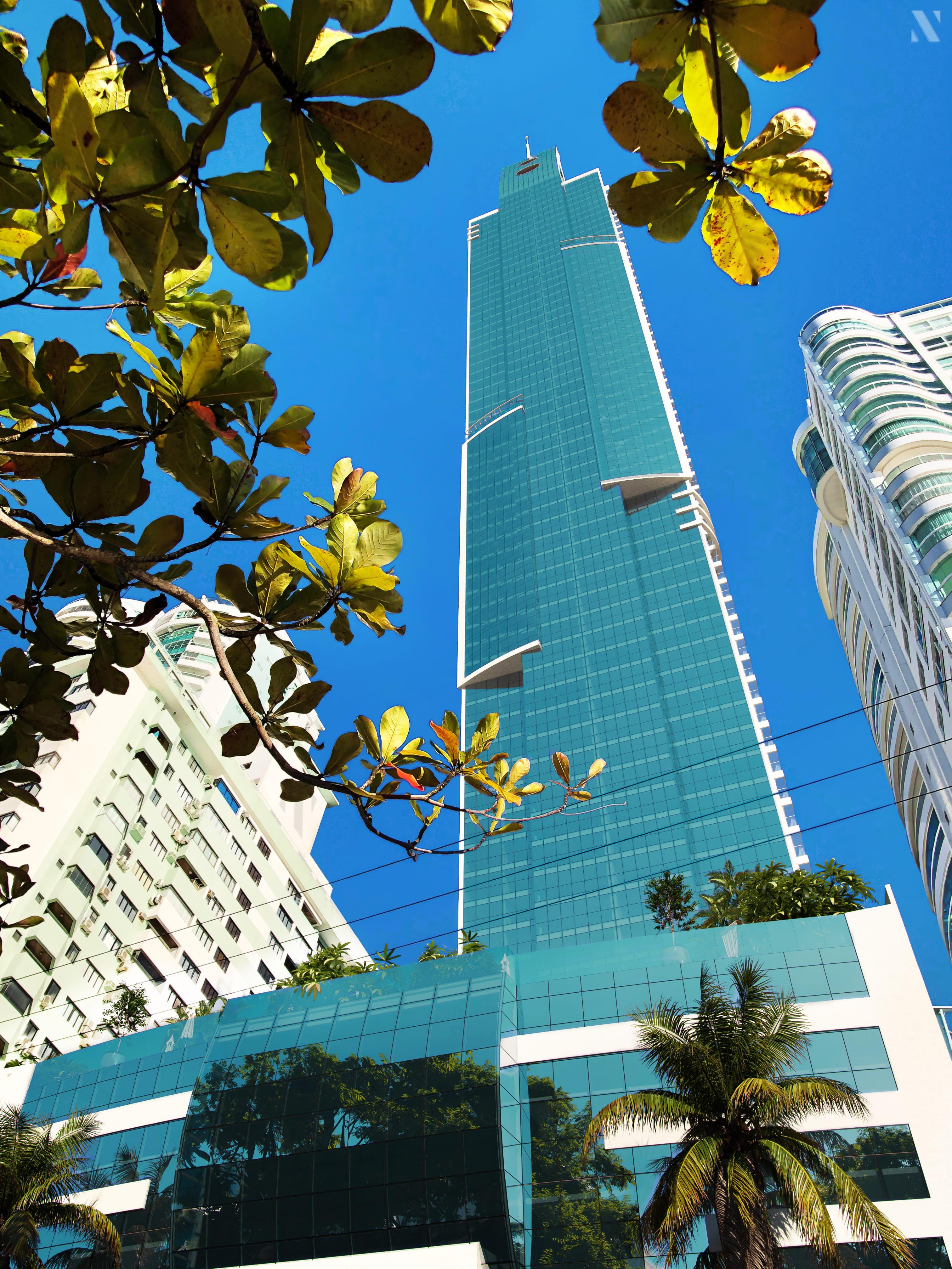 Apto à Venda no Edifício One Tower em Balneário Camboriú