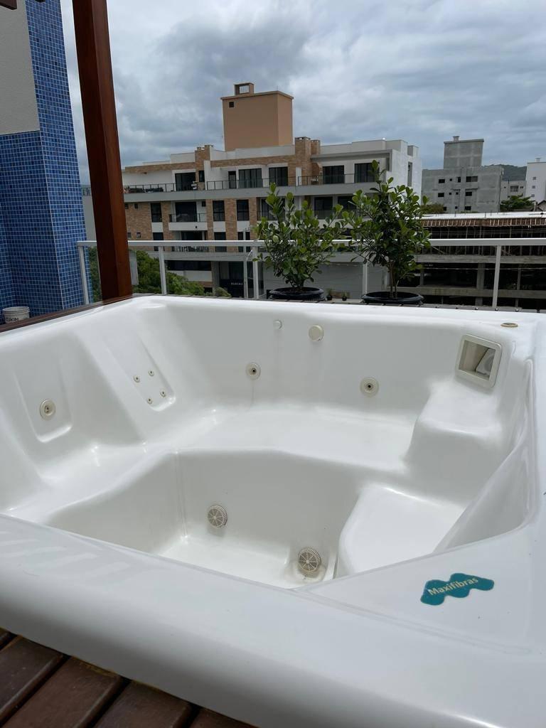 Venda de Apartamento no Costa Azul Residence